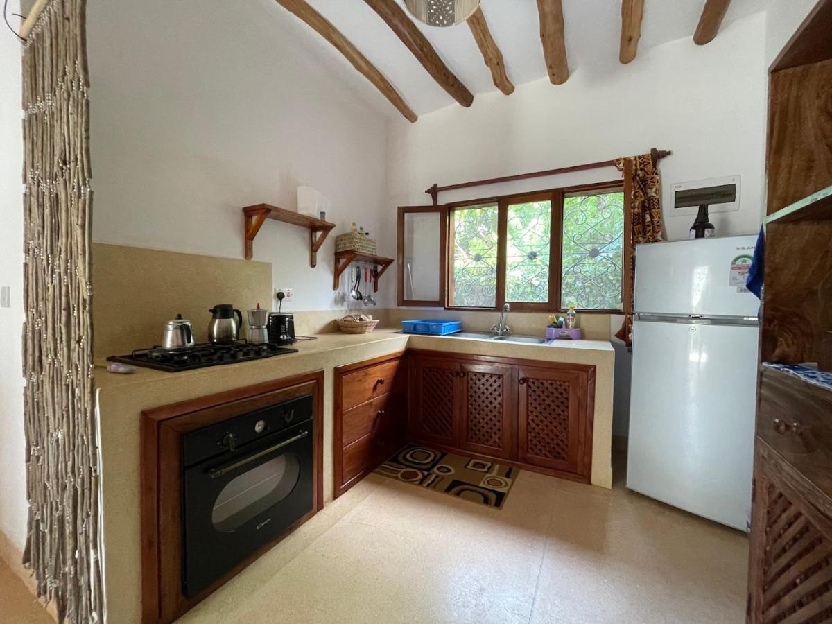 Paka House-Rafiki Village Ватаму Екстериор снимка