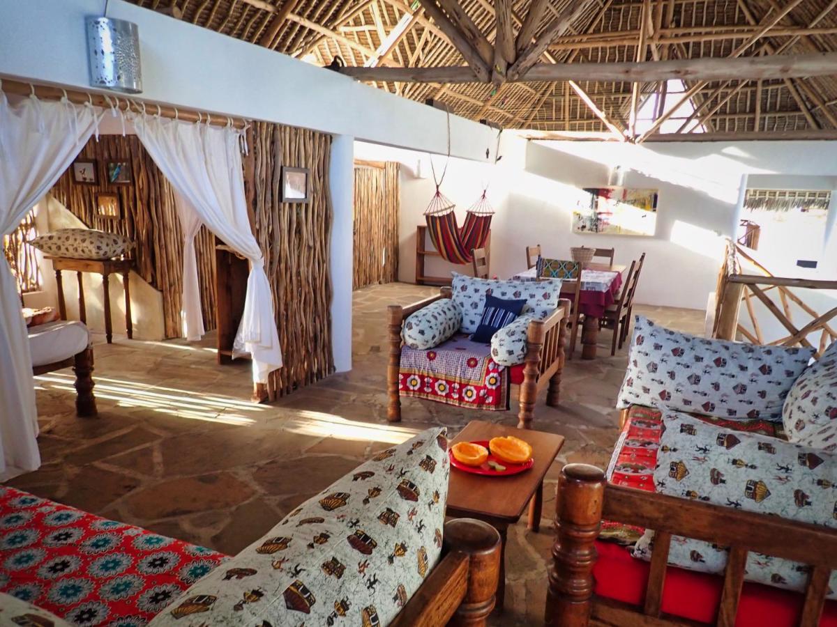 Paka House-Rafiki Village Ватаму Екстериор снимка