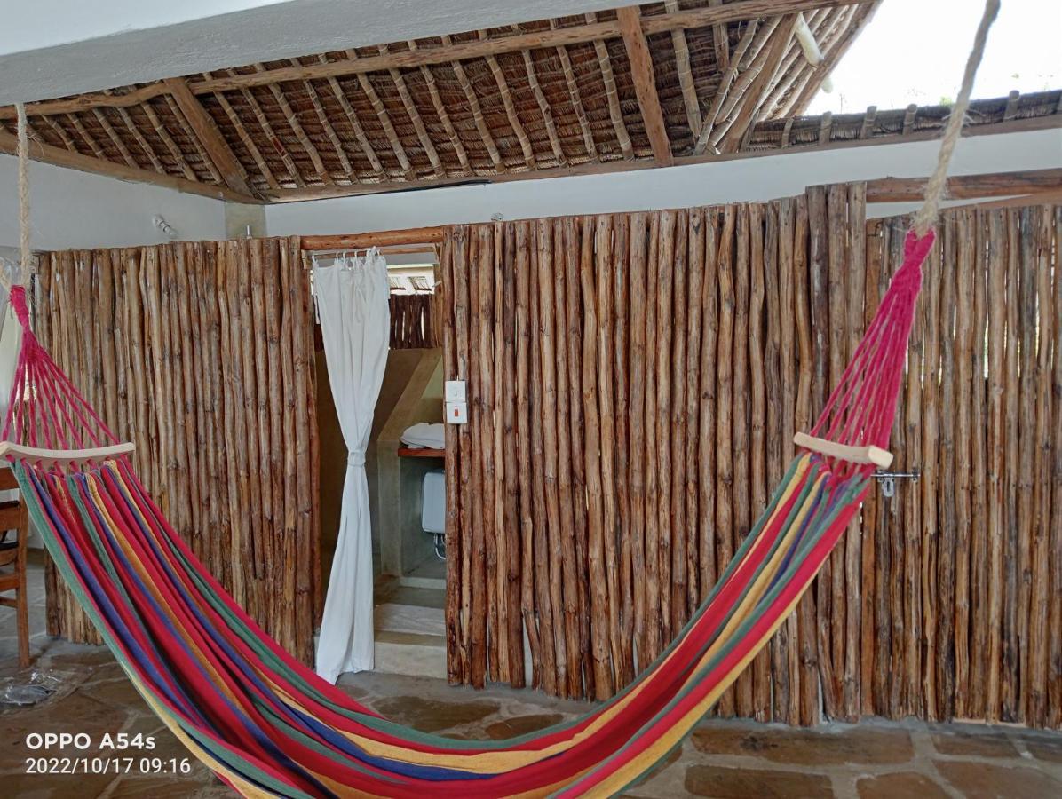 Paka House-Rafiki Village Ватаму Екстериор снимка
