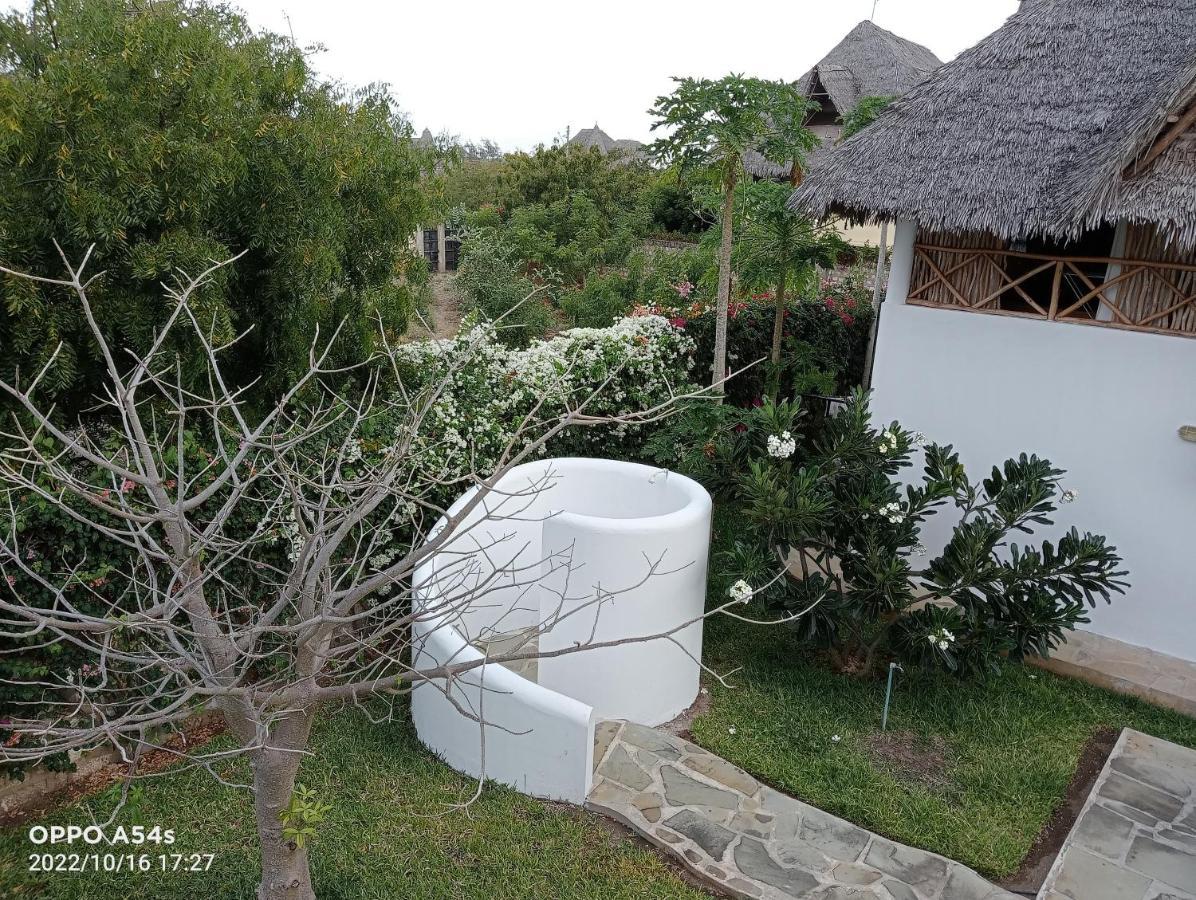 Paka House-Rafiki Village Ватаму Екстериор снимка