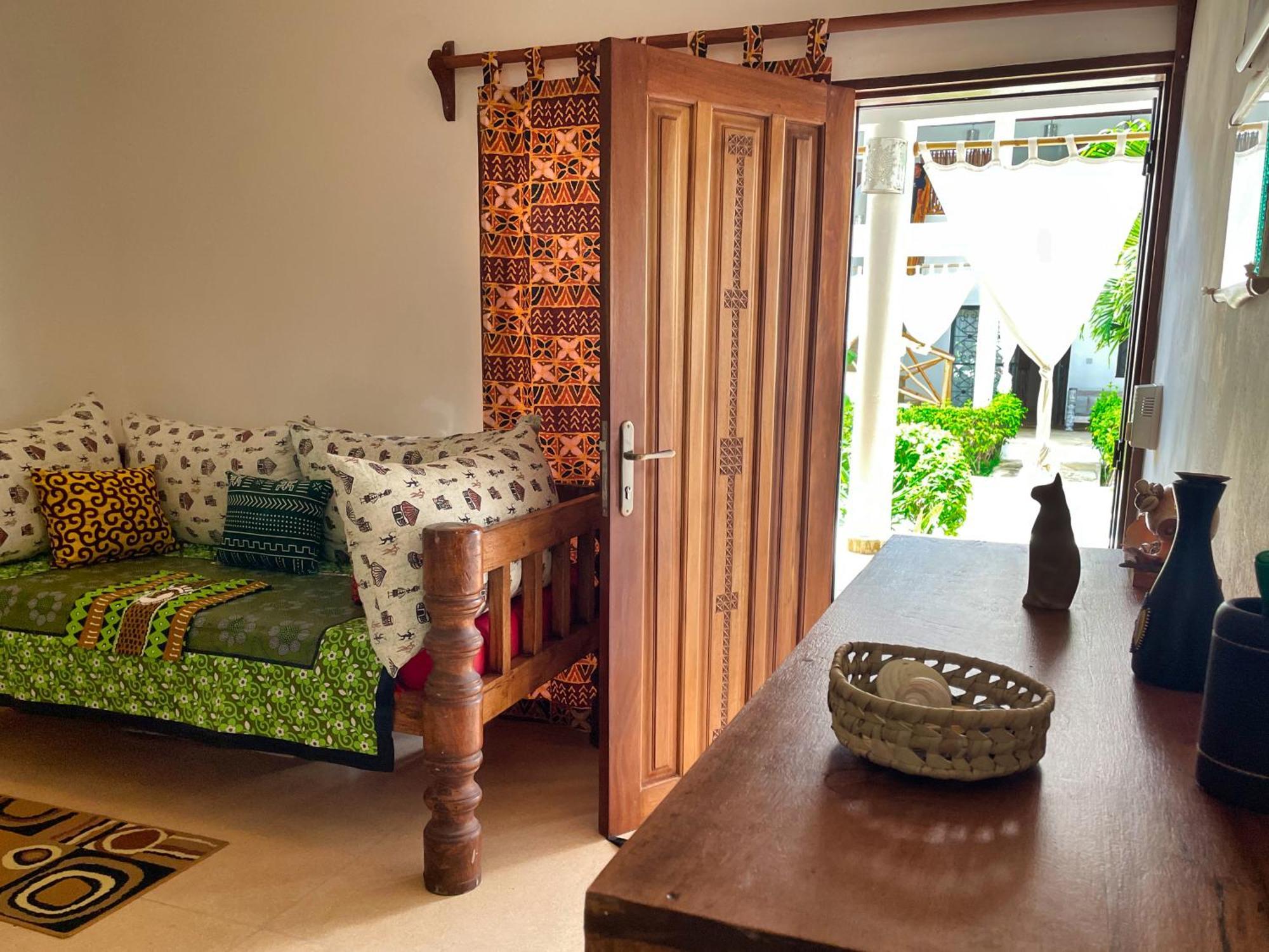 Paka House-Rafiki Village Ватаму Екстериор снимка