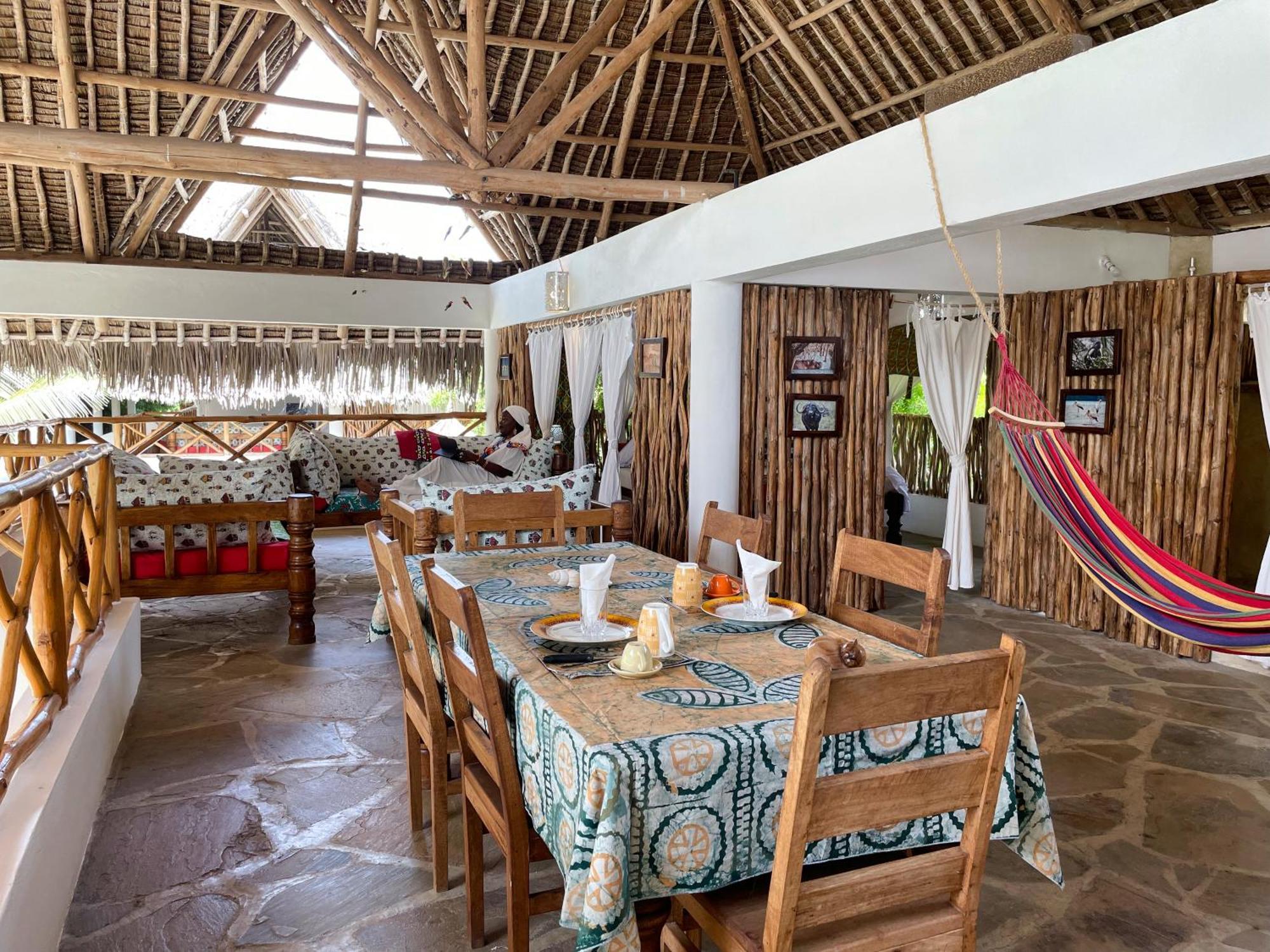 Paka House-Rafiki Village Ватаму Екстериор снимка