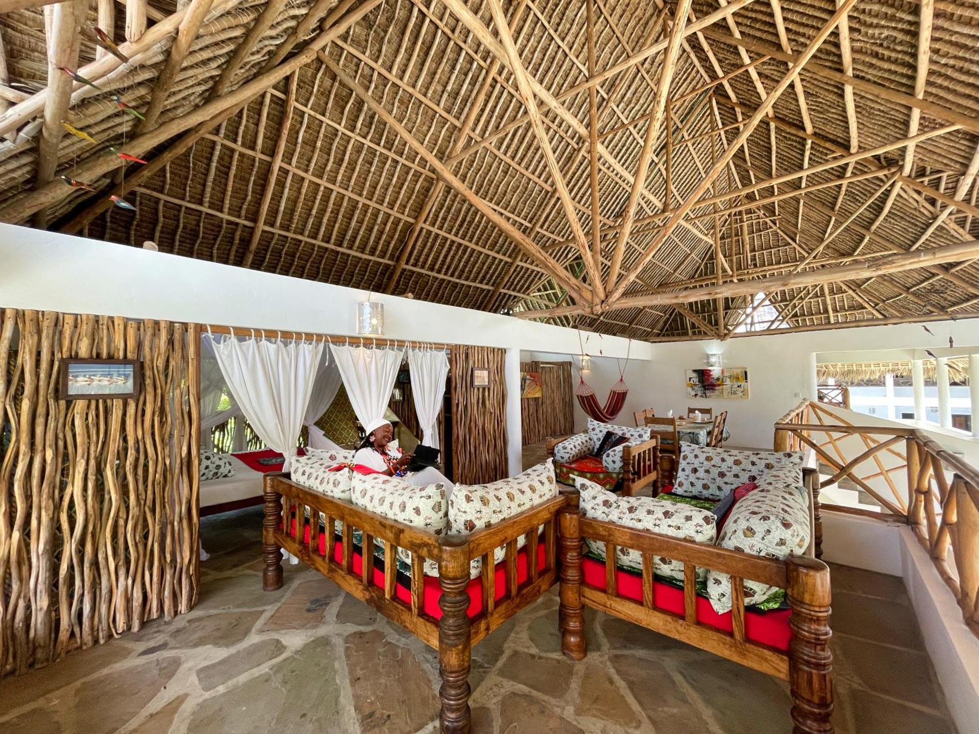 Paka House-Rafiki Village Ватаму Екстериор снимка