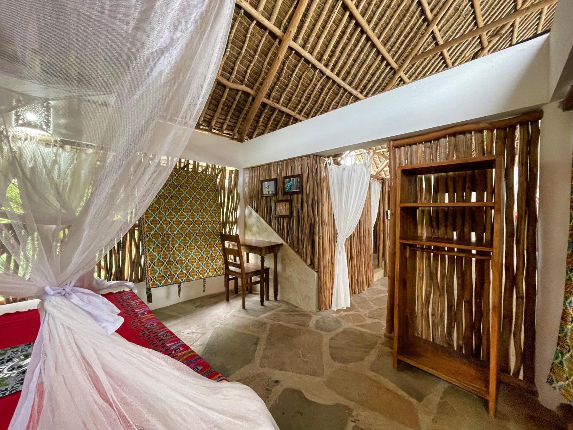Paka House-Rafiki Village Ватаму Екстериор снимка
